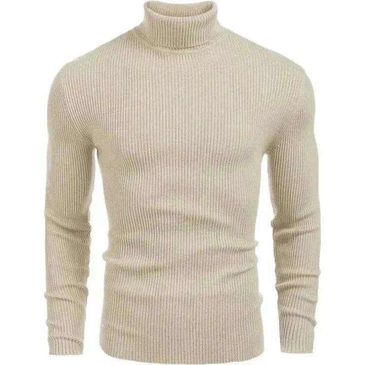 Klassischer Strickpullover mit Rollkragen