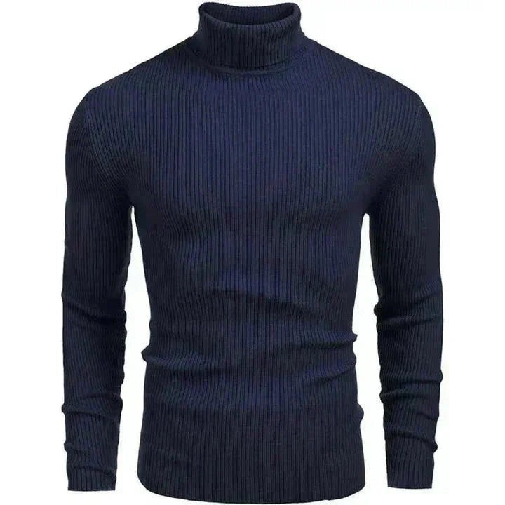 Klassischer Strickpullover mit Rollkragen